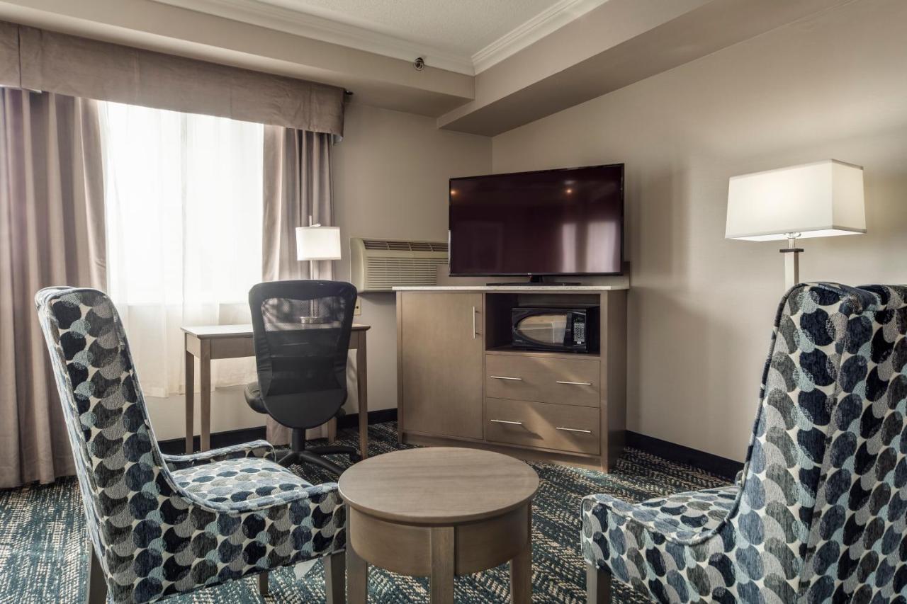 Monte Carlo Inn Brampton Esterno foto