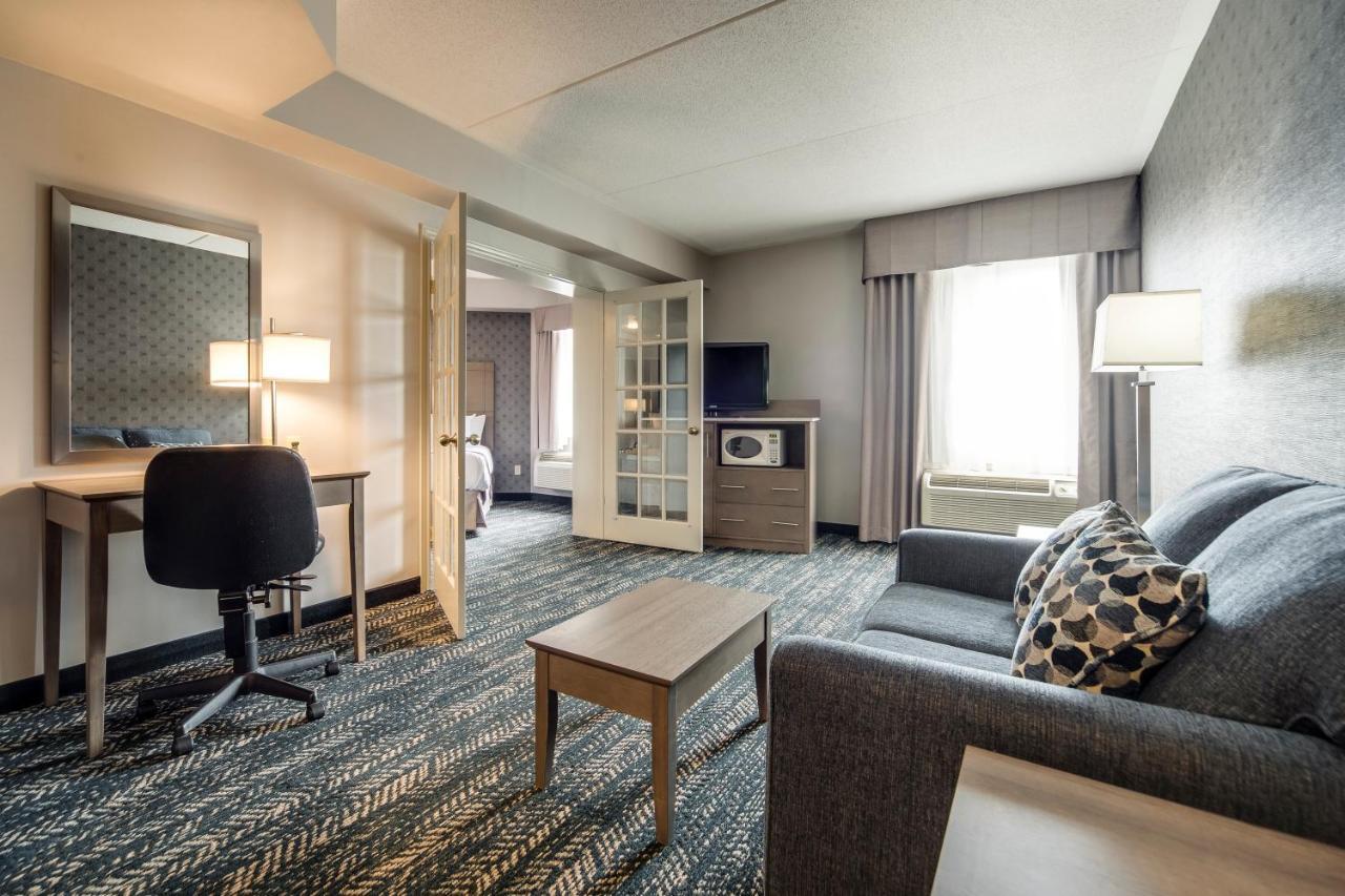 Monte Carlo Inn Brampton Esterno foto